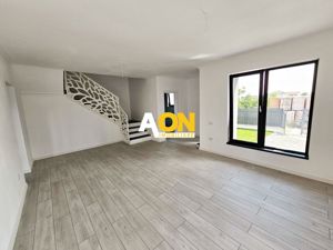 1/2 Duplex finisat la cheie, 4 camere, 231 mp teren, Cetate - imagine 4