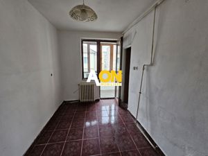 Apartament 3 camere, 78 mp utili, etaj 4 + pod + boxa 7 mp, Cetate - imagine 3