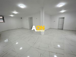 Spatiu comercial complet renovat, zona Cetate, 100MP