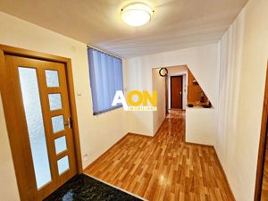 Apartament 3 camere, decomandat, Cetate, zona Kaufland - imagine 3