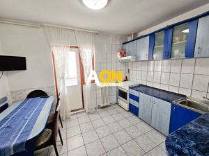 Apartament 3 camere, decomandat, Cetate, zona Kaufland - imagine 4