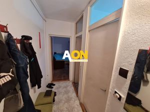 Apartament cu 1 Camera Semidecomandat, 34 mp, Etaj 3, Zona Cetate - imagine 7