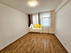 Apartament tip Penthouse, 4 camere, 2 bai, 108 mp utili + boxa, Centru - imagine 7