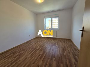 Apartament 3 Camere Decomandat, Zona Cetate, 2 Balcoane - imagine 6