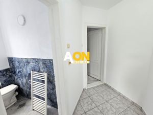 Casa 9 camere, 898 mp teren, zona Schit - imagine 13