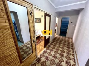 Apartament cu 3 Camere, Etaj 2, Decomandat, Zonă Ultracentrală - imagine 11