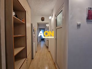 Apartament 3 camere decomandat, mobilat, utilat, Cetate - imagine 6