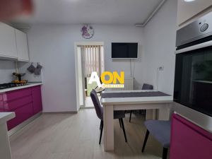 Apartament 3 camere decomandat, mobilat, utilat, Cetate - imagine 9