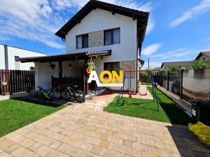 1/2 Duplex mobilat, utilat, 4 camere, pivnita, 200 mp teren - imagine 17