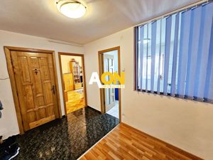 Apartament 3 camere, decomandat, Cetate, zona Kaufland - imagine 10