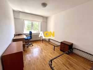 Apartament cu 3 Camere, Etaj 1, Zonă Ultracentrală - imagine 8