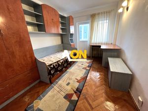 Apartament 3 Camere, Etaj 1, Zona Cetate - imagine 9