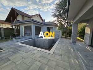 Casa Sp+P+M cu terasa exterioara si piscina, 900 mp teren, Cetate - imagine 2