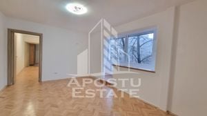 Apartament 3 camere, etaj intermediar, zona Circumvalațiunii