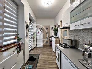 Apartament de vânzare cu 2 camere în zona Ultracentrală, Oradea - imagine 2