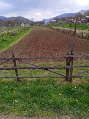 Vand teren intravilan Comuna Bautar