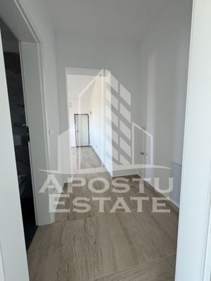 Penthouse cu 3 camere, 2 bai in zona Lidl,  disponibil imediat, Giroc. - imagine 4