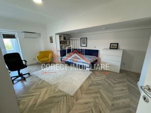 Apartament central ultramodern cu scară interioară - imagine 17