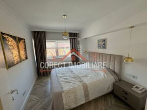 Apartament central ultramodern cu scară interioară - imagine 8