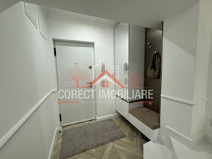 Apartament central ultramodern cu scară interioară - imagine 14