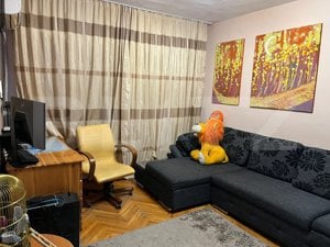 Apartament 3 camere de vânzare, 75 mp, zona Dacia - imagine 5