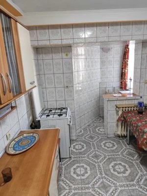 Apartament de 3 camere, 60 mp, AC, 2 bai, zona 1 Decembrie 1918 - imagine 6