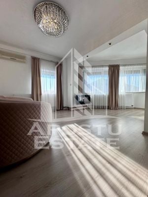 Apartament tip penthouse cu 5 camere pe doua nivele, zona Fabric - imagine 4