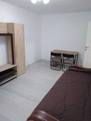 Apartament de 2 camere, 60 mp, decomandat, balcon, zona Aparatorii Patriei  - imagine 2