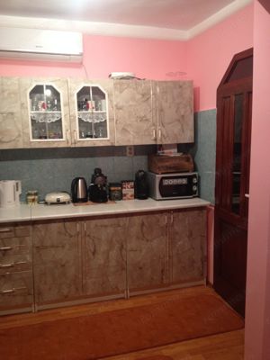 Apartament cu 3 camere , etaj 1, ultracentral, orasul Sacueni, jud. Bihor - imagine 5