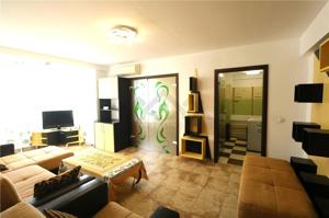 Apartament 2 camere , centrala proprie ,in P-ta Operei