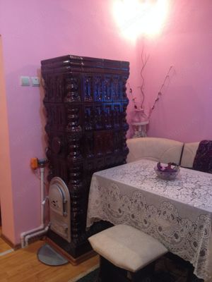 Apartament cu 3 camere , etaj 1, ultracentral, orasul Sacueni, jud. Bihor - imagine 3