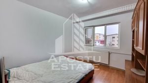 Apartament 2 camere, decomandat, strada linistita, zona Lipovei - imagine 5