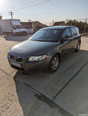 Vând Volvo V 50