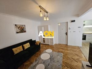 Apartament cu 2 Camere, Etaj Intermediar, Zonă Ultracentrală - imagine 2