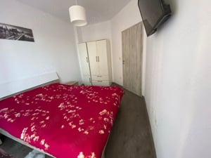 Inchiriez apartament 3 camere