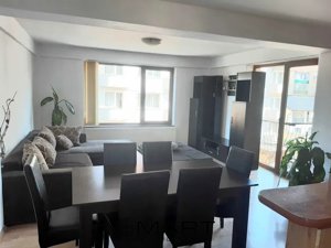 Apartament spatios 2 camere decomandate zona Hipodrom III - imagine 2