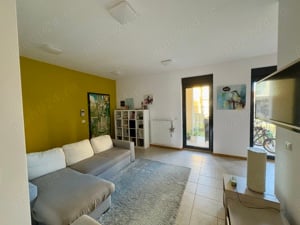 Vând apartament in Dumbrăvița - Complex Barcelona - 2 camere + curte + loc parcare - imagine 3