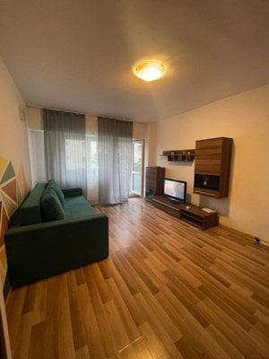 Garsoniera, 40 mp, decomandată, balcon, zona Nerva Traian - imagine 2