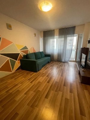 Garsoniera, 40 mp, decomandată, balcon, zona Nerva Traian