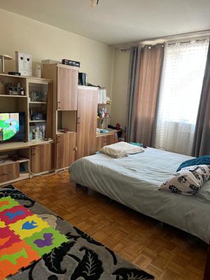 O camera in apartament cu 2 camere in Decebal,Garii si Rogerius pe Sovata - imagine 5