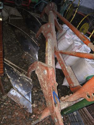 vând plug kverneland - imagine 2