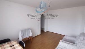 Apartament 3 camere, semidecomandat, etaj 4 Darmanesti