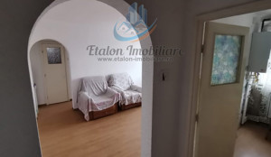 Apartament 3 camere, semidecomandat, etaj 4 Darmanesti - imagine 5