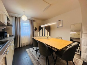 Apartament cu 3 camere, etaj intermediar, Cetate-Mercur