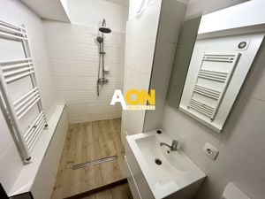 Apartament cu 2 Camere, Etaj Intermediar, Zonă Ultracentrală - imagine 11