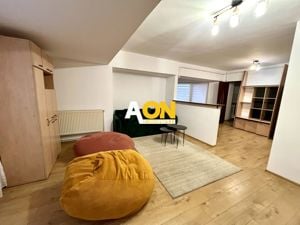 Apartament cu 2 Camere, Etaj Intermediar, Zonă Ultracentrală - imagine 2