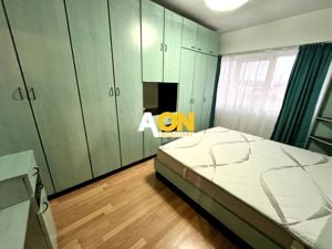 Apartament cu 2 Camere, Etaj Intermediar, Zonă Ultracentrală - imagine 5