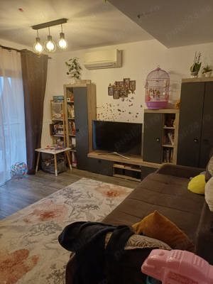 Vand apartament 3 camere