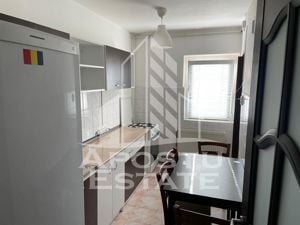 Apartament cu 2 camere, centrala proprie, etajul 2, zona Bucovina - imagine 4