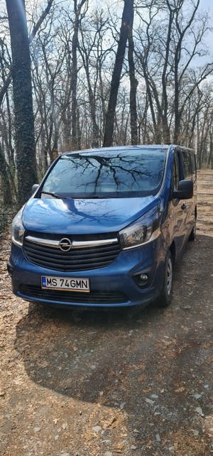 Închiriere microbuz 8+1 - imagine 4